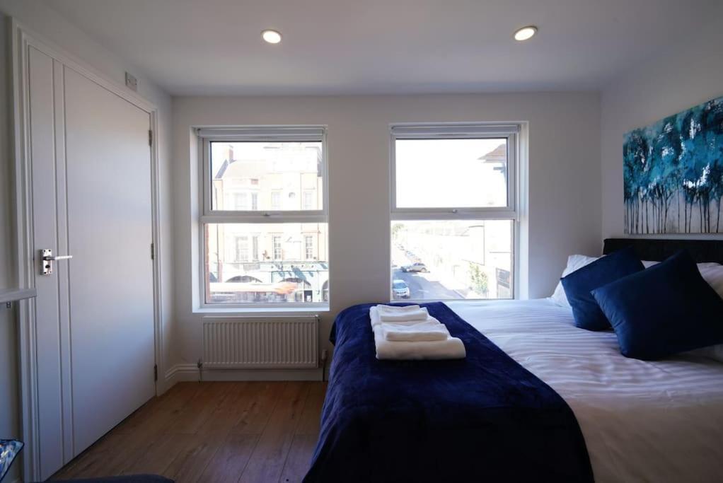 New Private Studio Apartment London 5 Exteriör bild